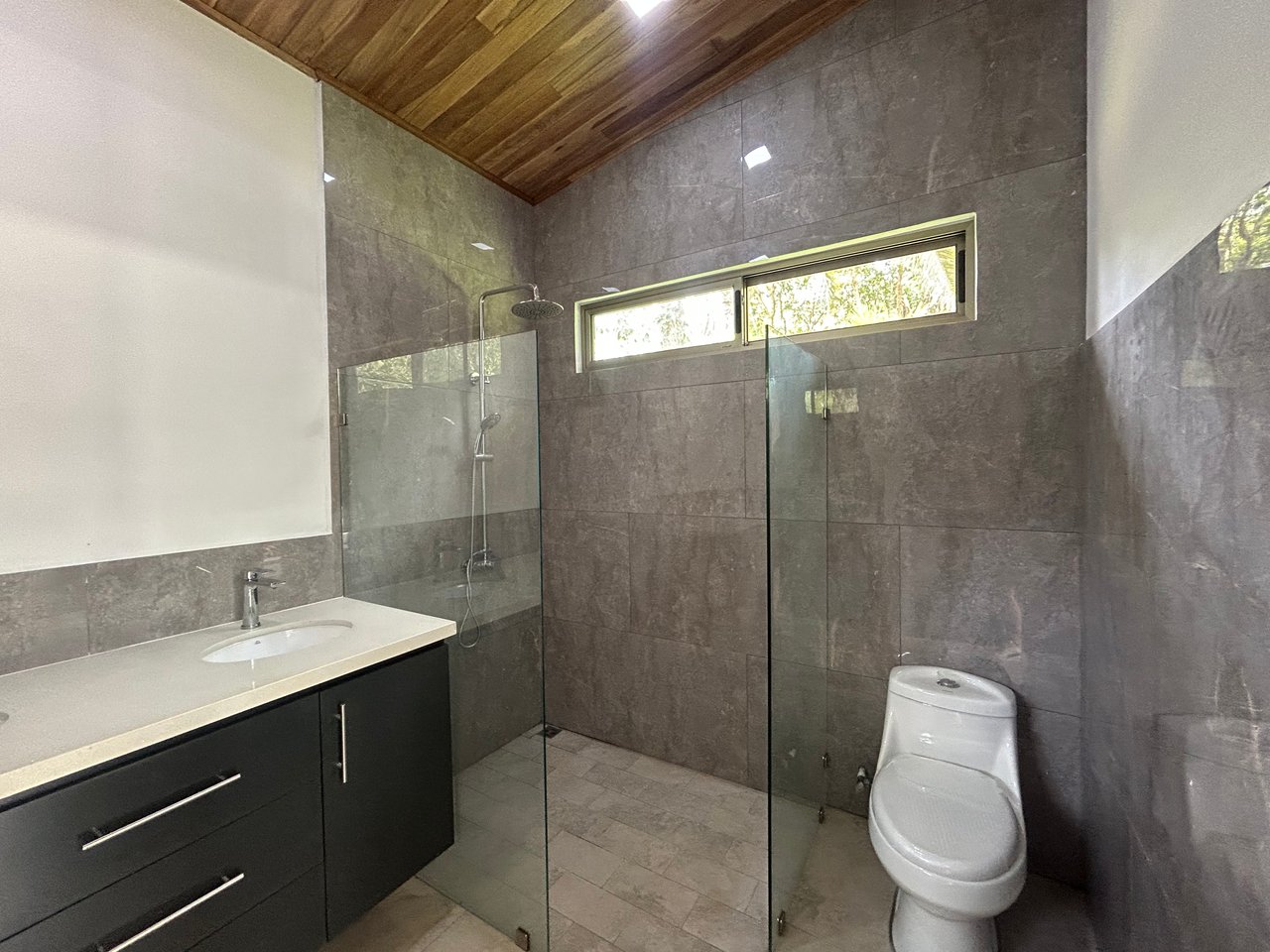 Modern Homes for Sale in Ojochal – El Tucán Paradise | Gated Community Costa Rica