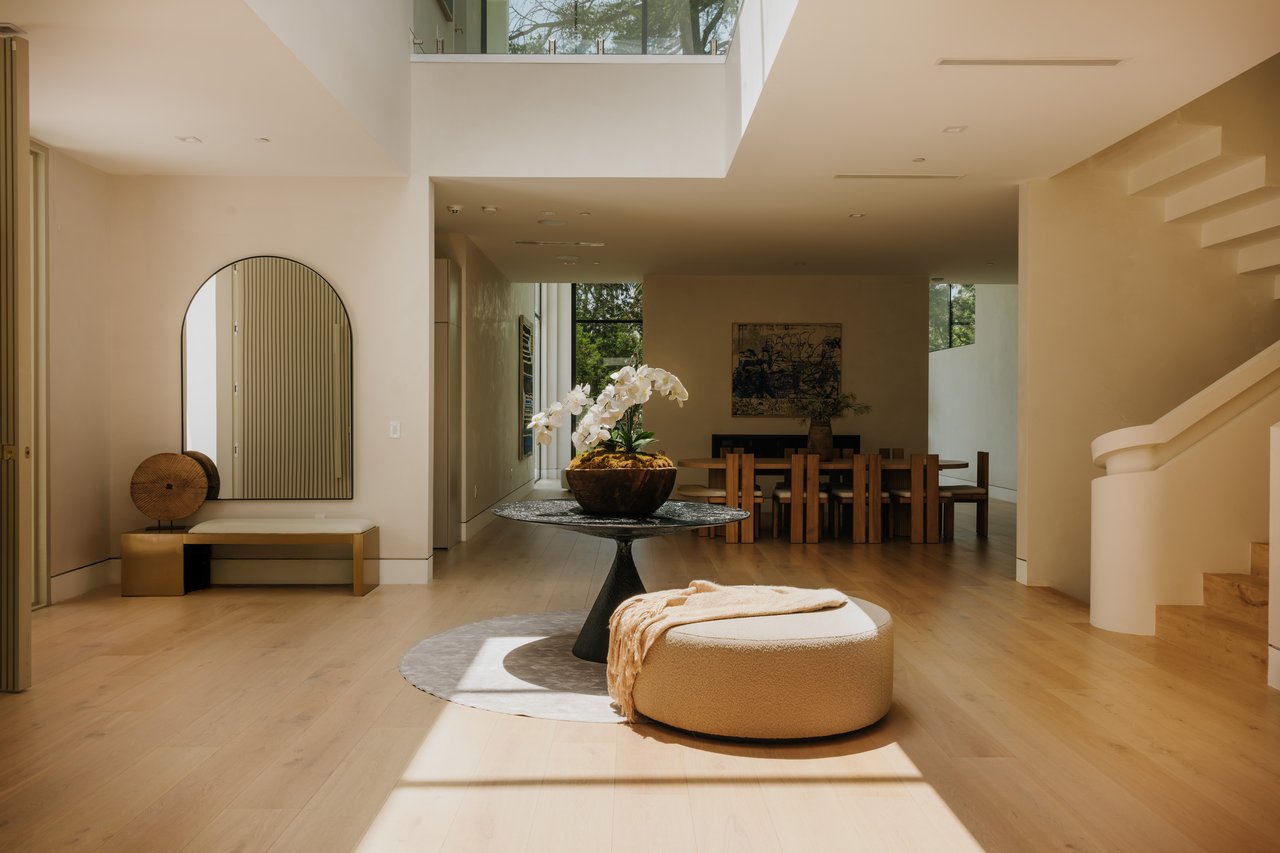 260 S Canyon View Dr