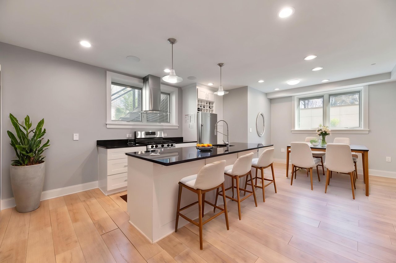 Luxury Home Optimal Location