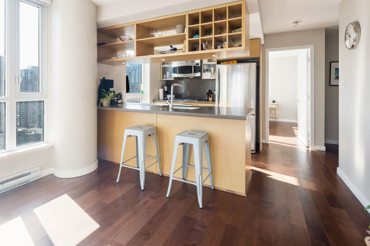 833 Seymour St, #1603
