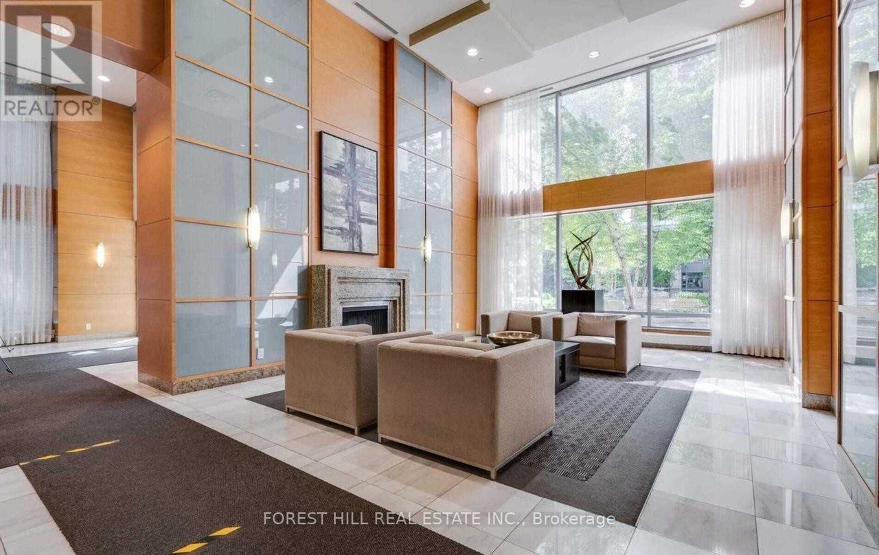 Luxurious Ultima Menkes