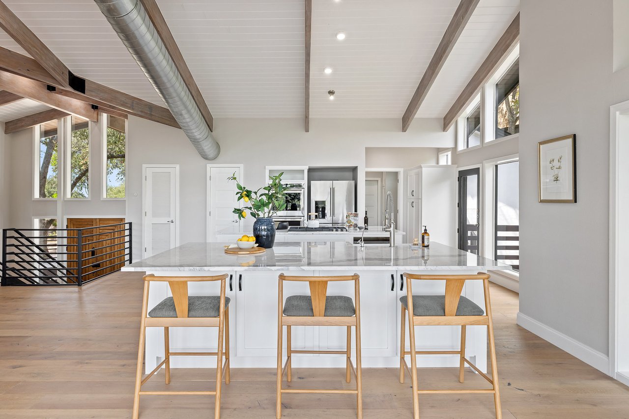 6905 Ladera Norte | Contemporary Northwest Hills Estate