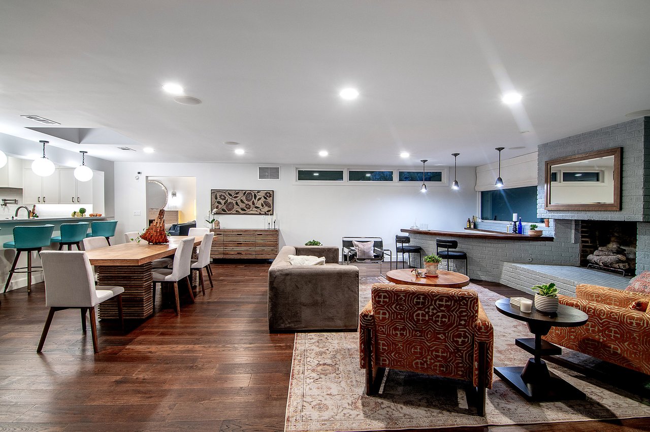 501 N Cahuenga Blvd.