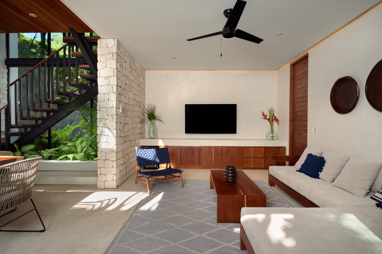 Casa Thomas | 3BR Jungle Villa with Rooftop Pool