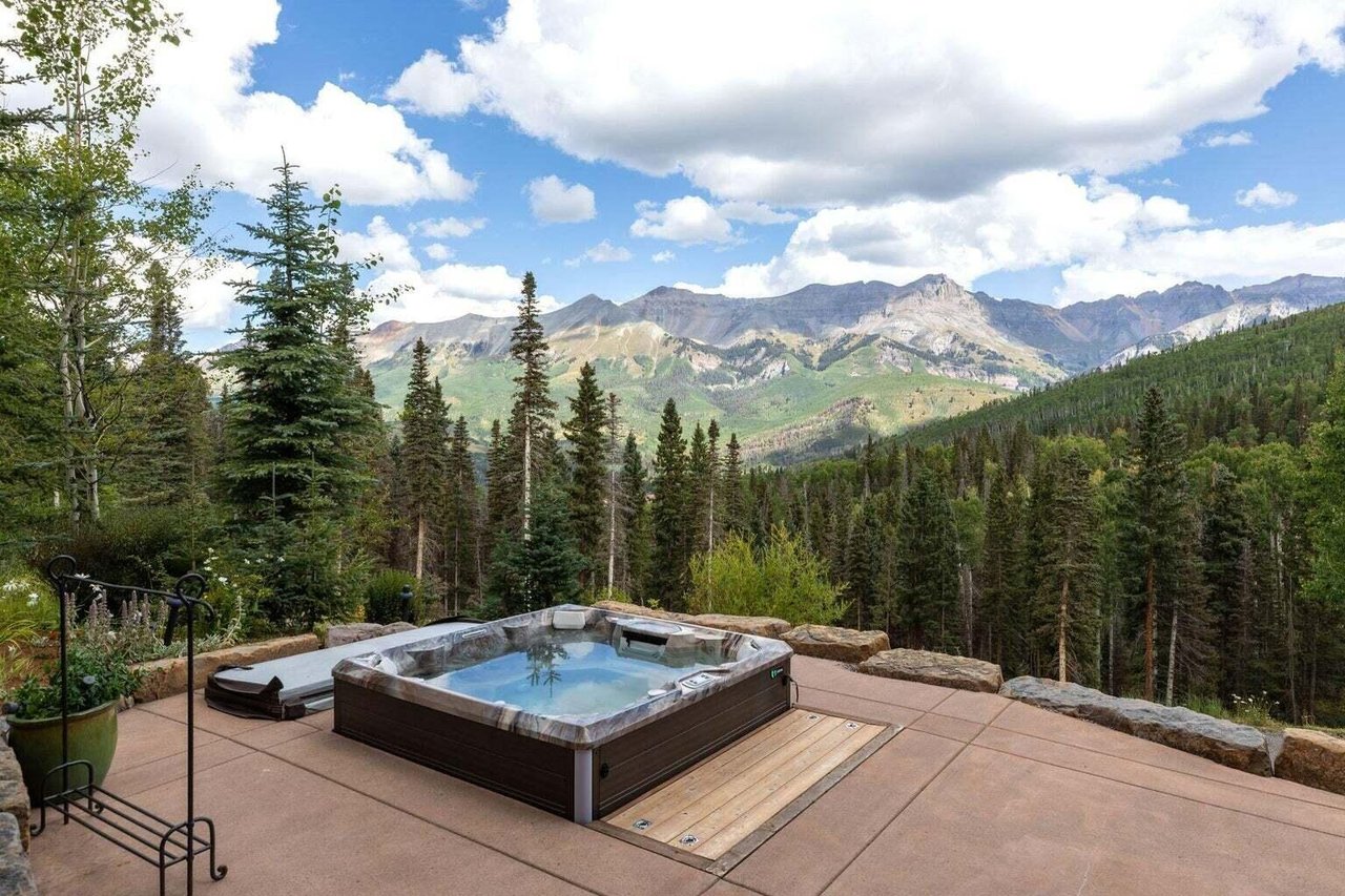 120 Prospect Creek Dr