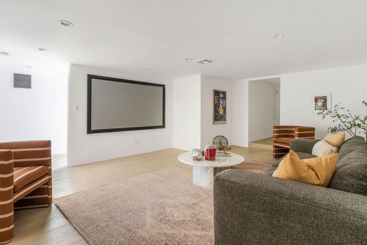 2600 Zorada Drive