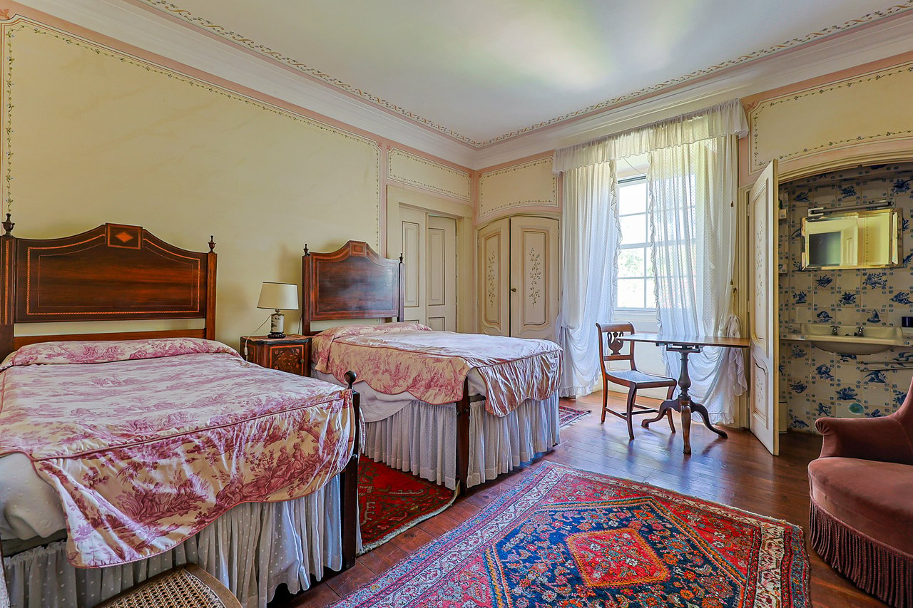 Magnificent 17th-Century Palace with  76,400 m² Estate Near Coimbra