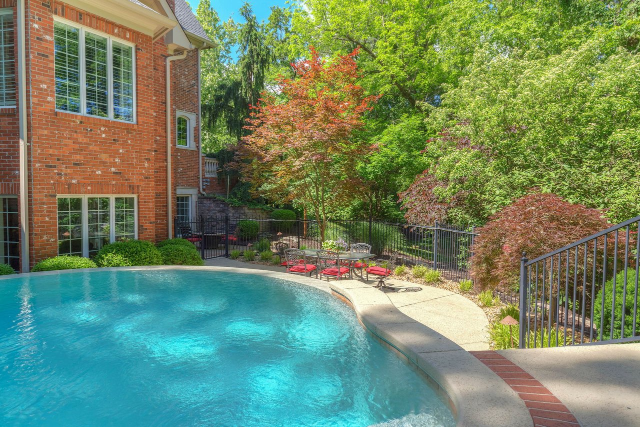 1105 Shepard Oaks Drive