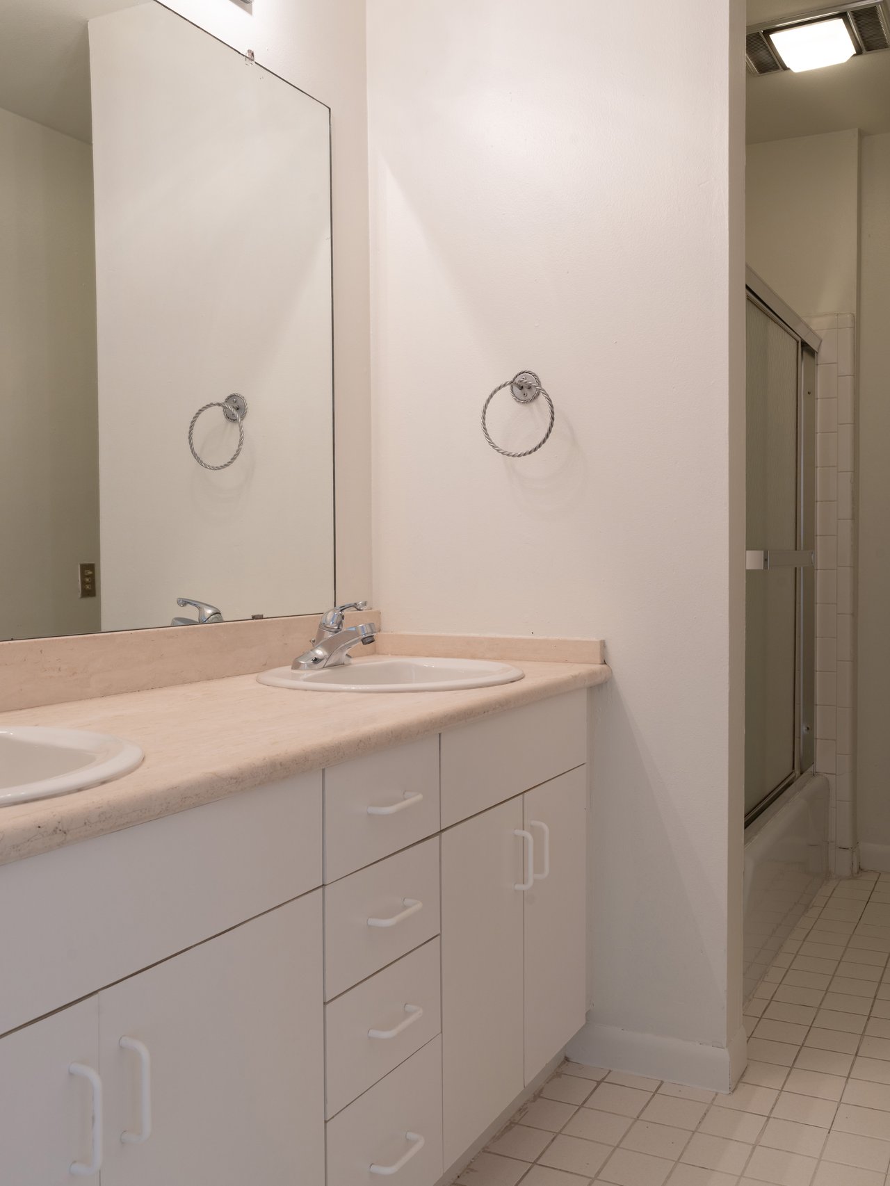 TARRYTOWN LOCK & LEAVE