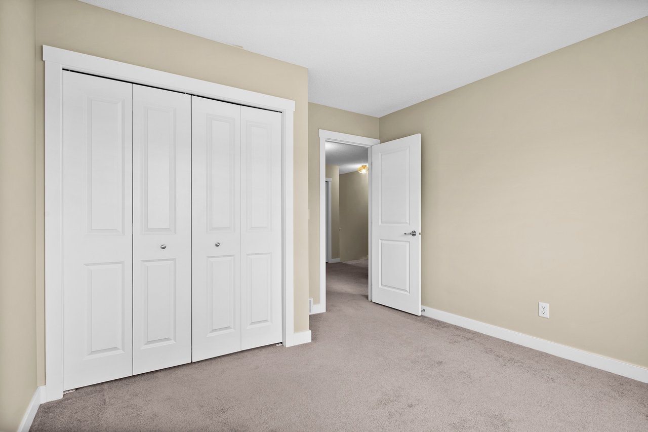 156 Rockyspring Grove NW