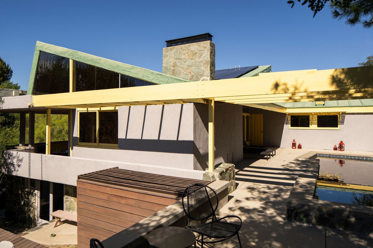 The Van Dekker House, Master architect R. M. Schindler