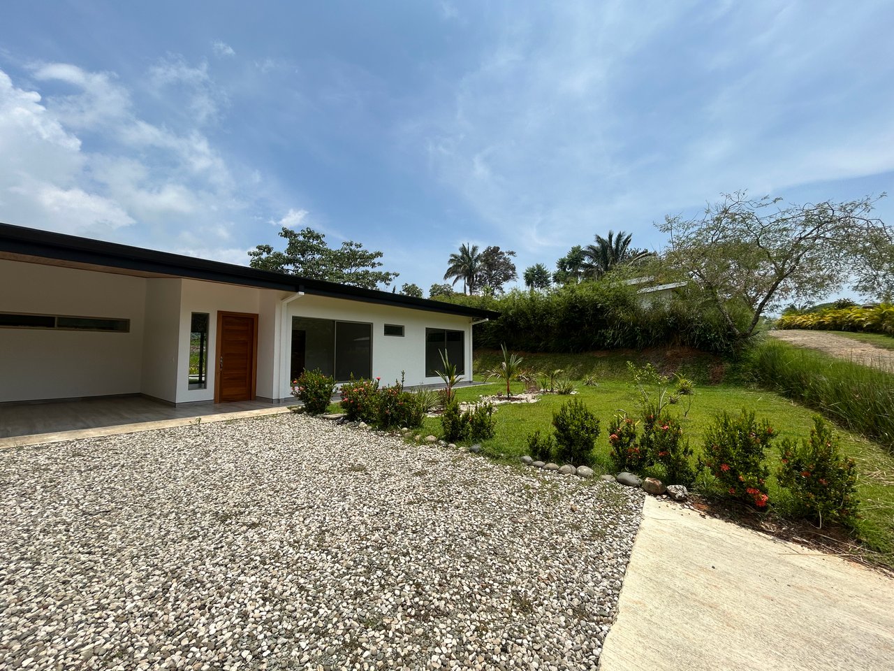 Modern Homes for Sale in Ojochal – El Tucán Paradise | Gated Community Costa Rica