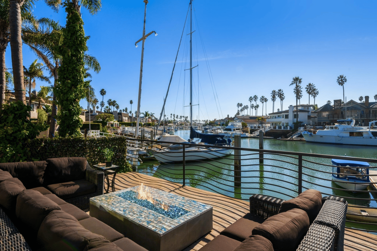2607 Seahorse Avenue