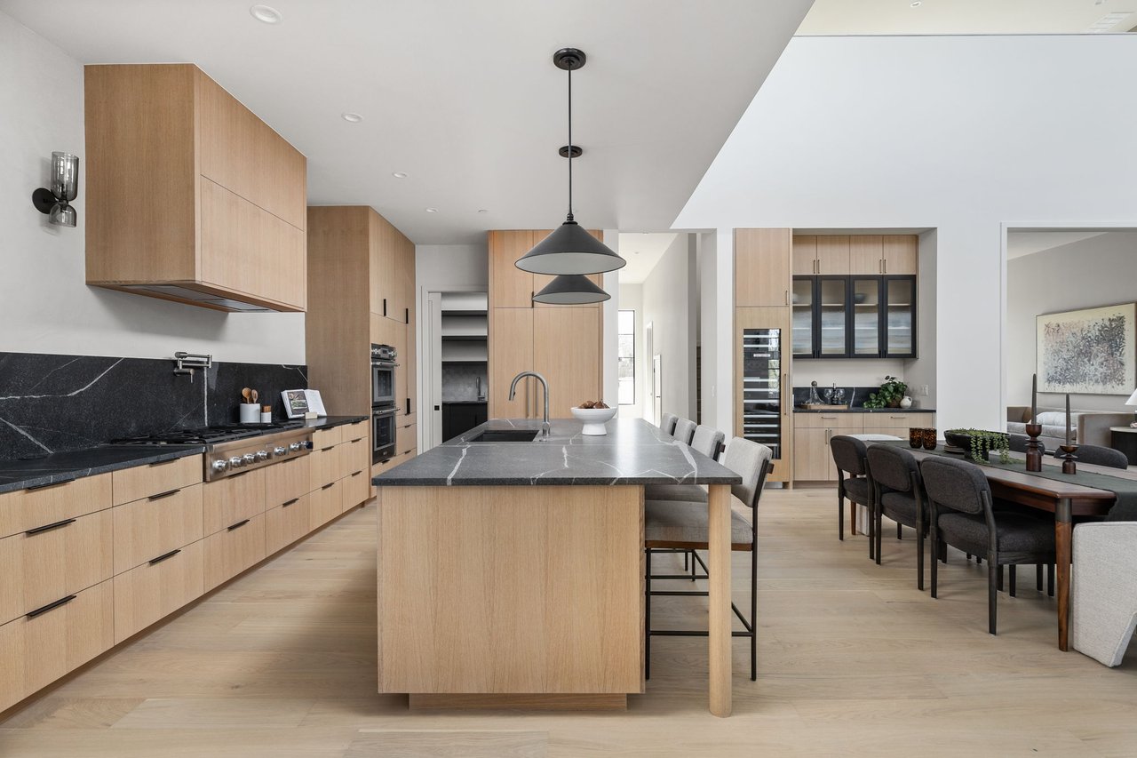 Forest Hills Residence