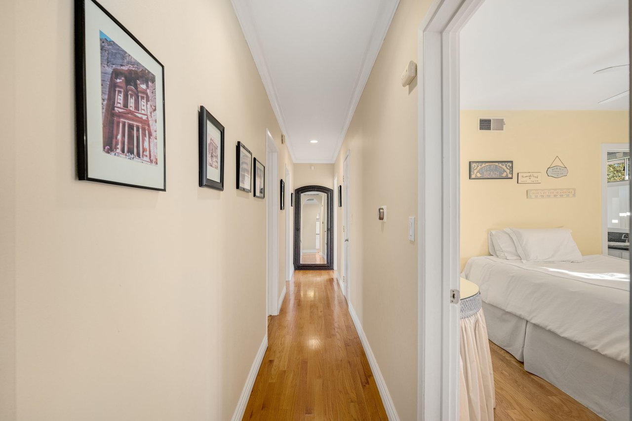 23001 Lita Pl, Woodland Hills, CA 91364