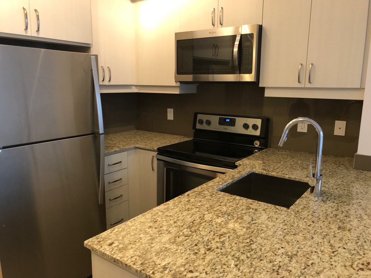 9201 Yonge St Unit: 418