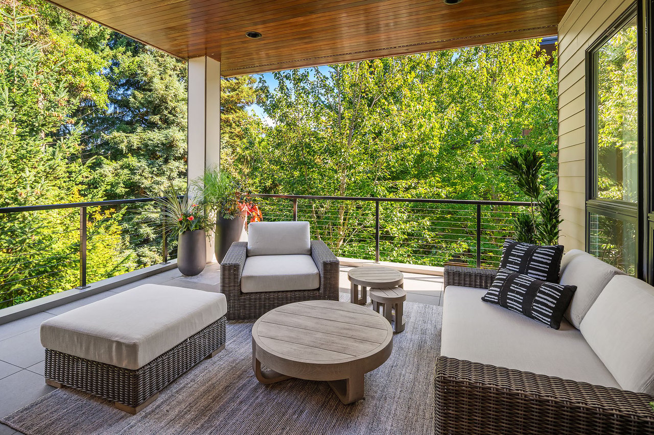 8270 SE 31st Street, Mercer Island