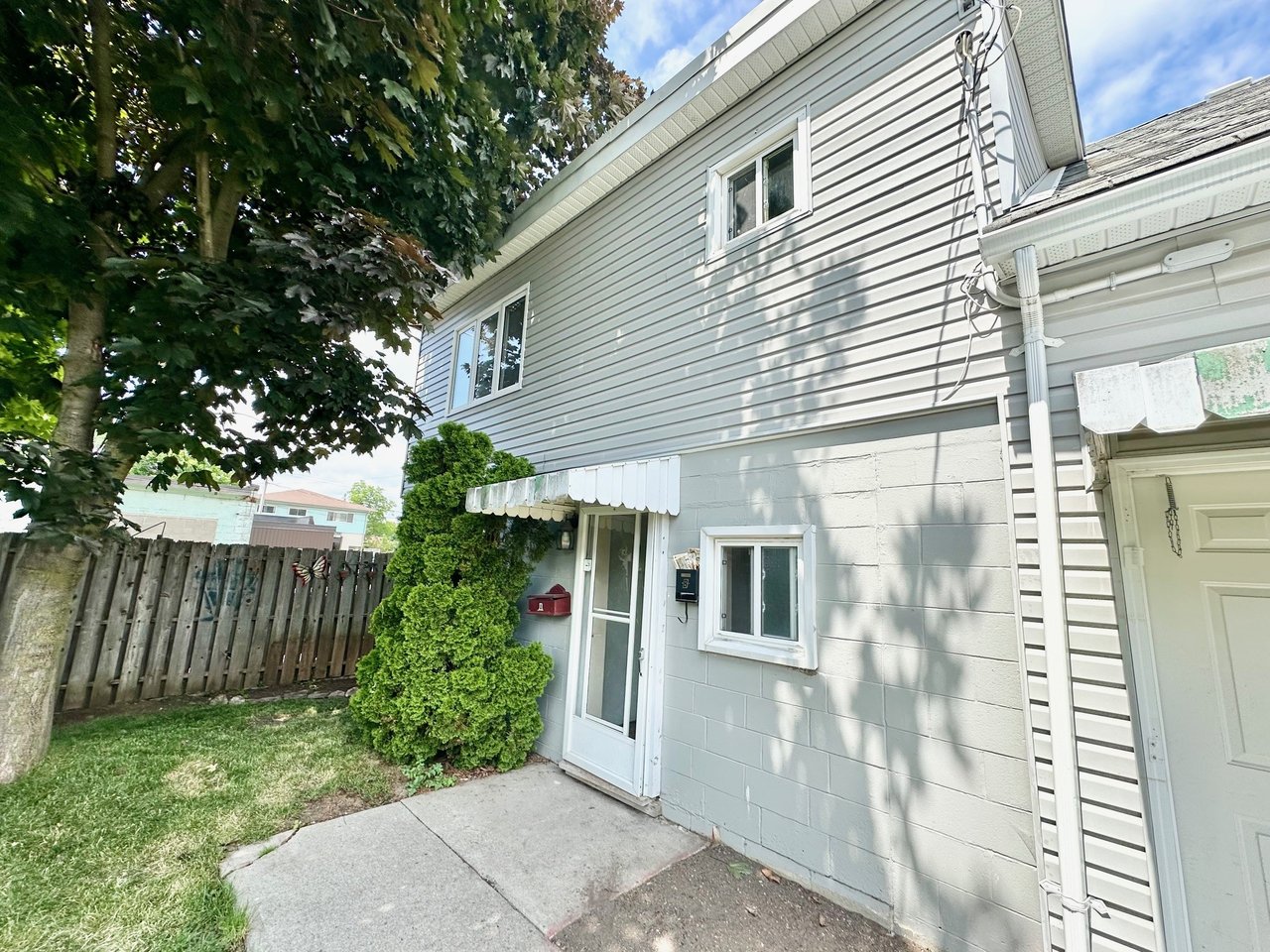 18 Gordon St