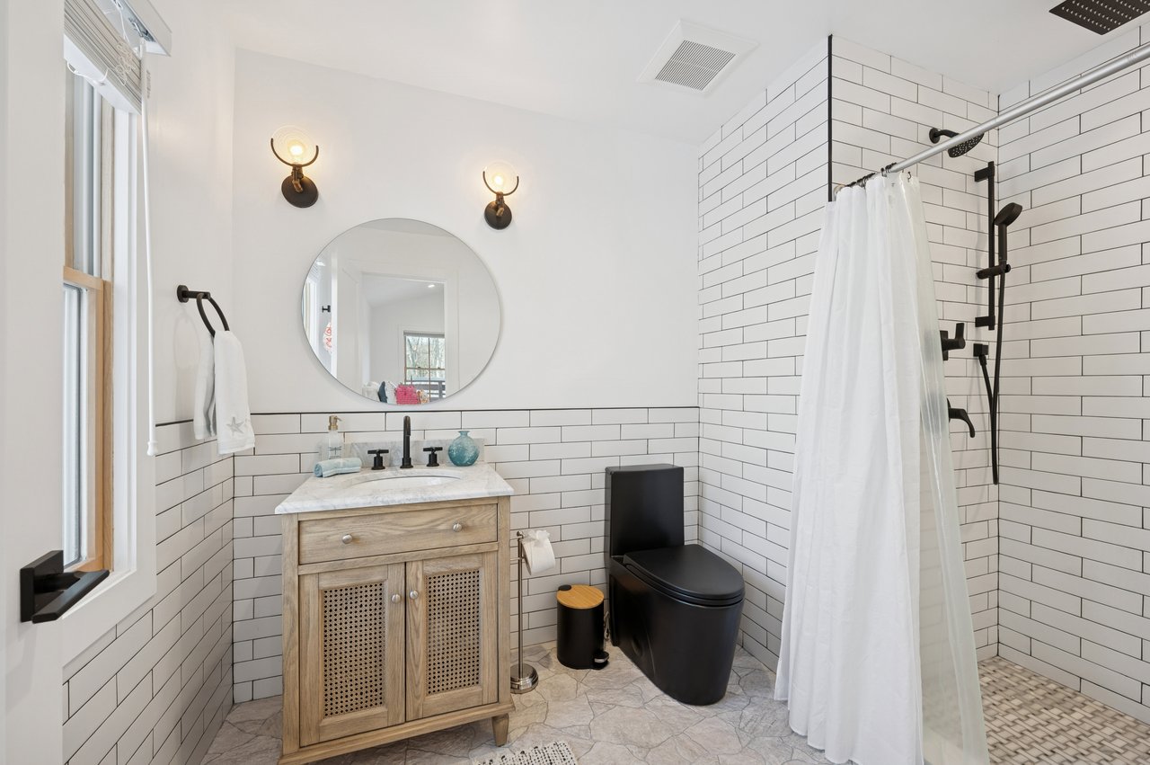 42 Mount Misery Drive