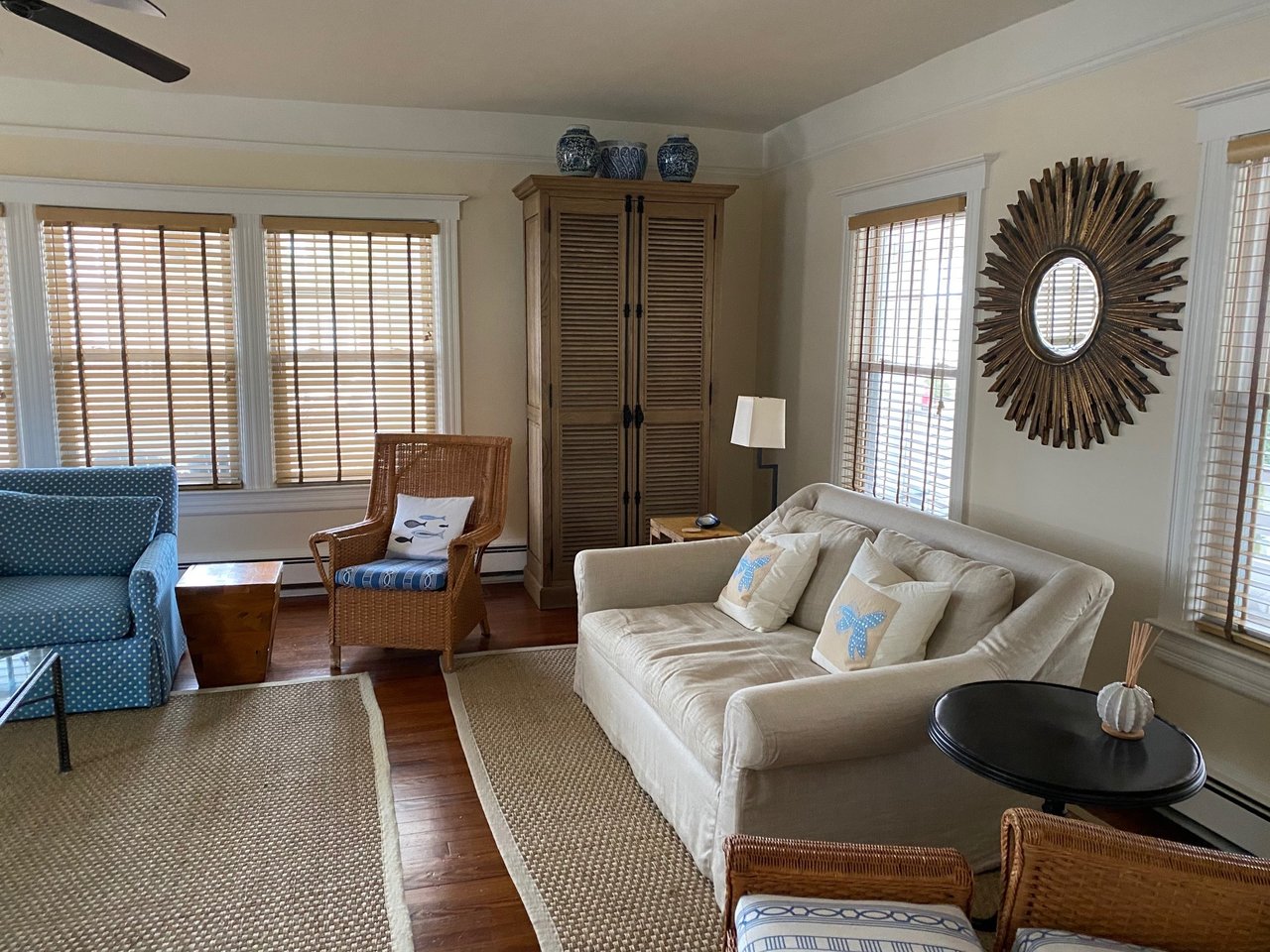 #672 Spacious “Bay Header” With Entertainment Patio