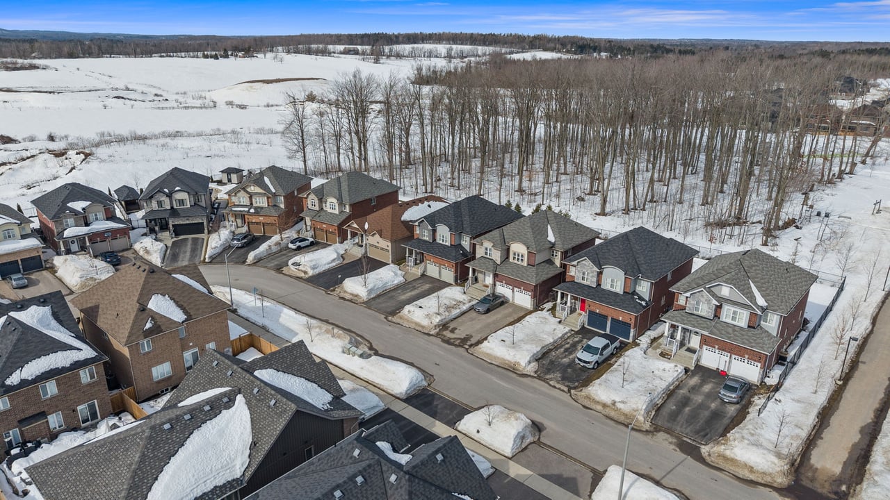 2998 Annalysse Drive, Orillia