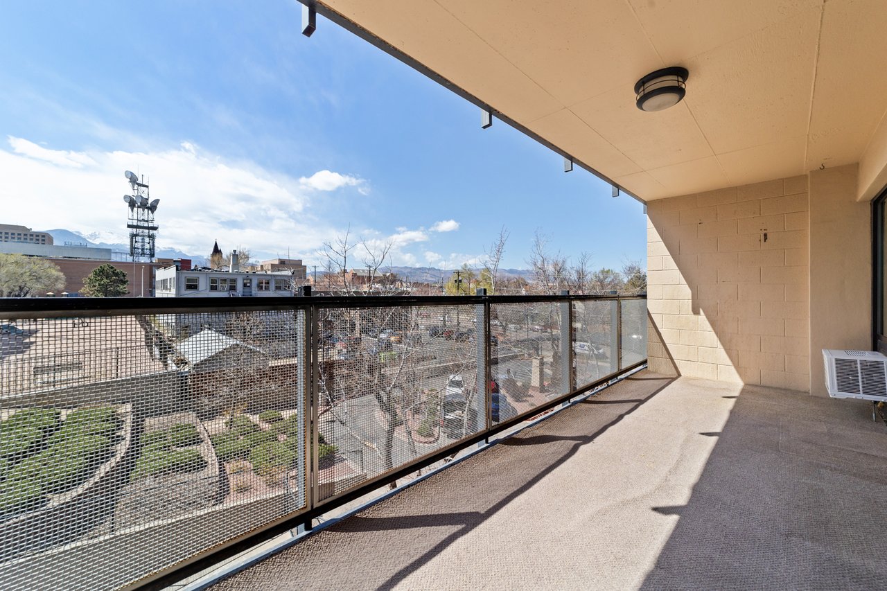 417 E Kiowa Street 401