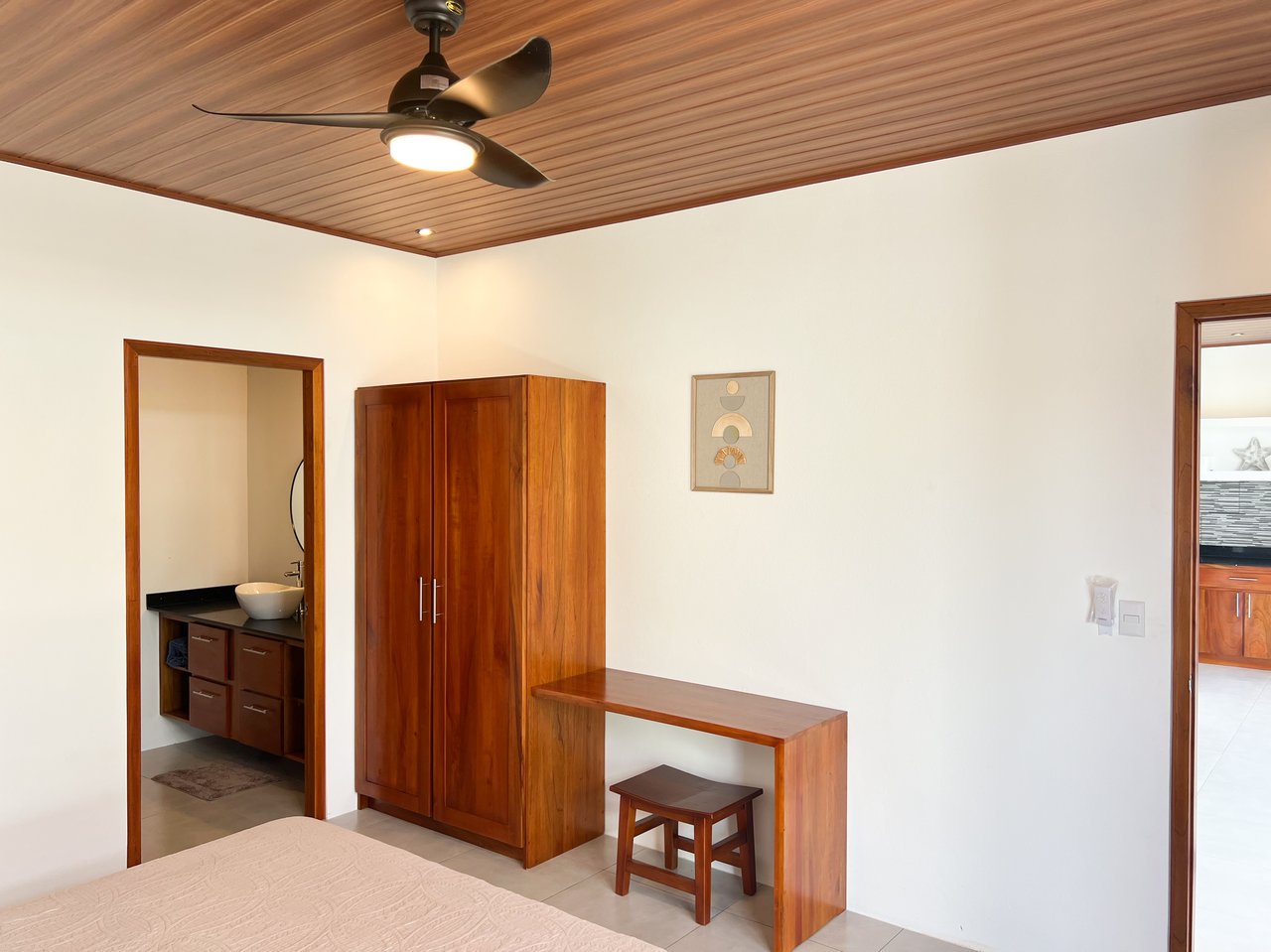 Clean, Modern Home Near Uvita Beach – Perfect Rental or Getaway