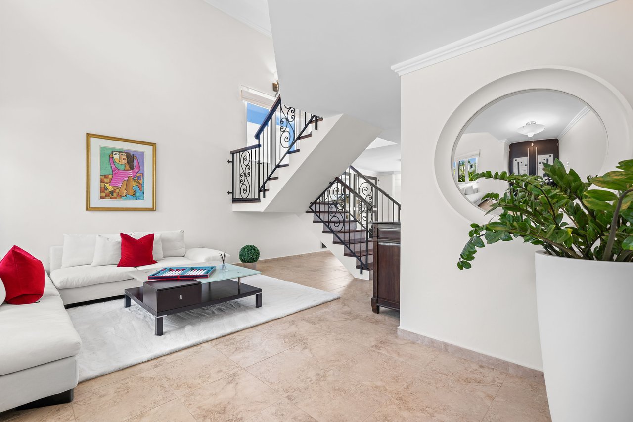 Urb. Estancias Reales | Guaynabo, P.R.