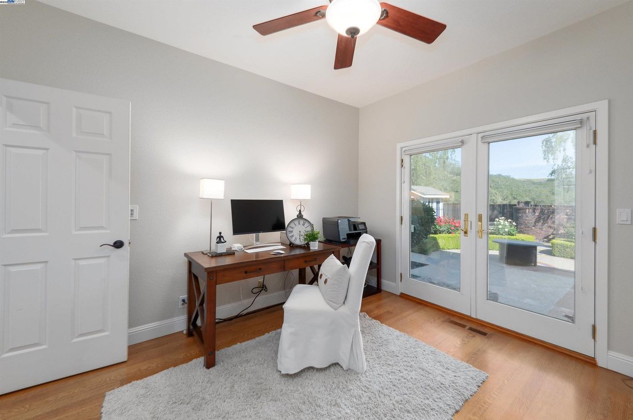 1398 Benedict Ct