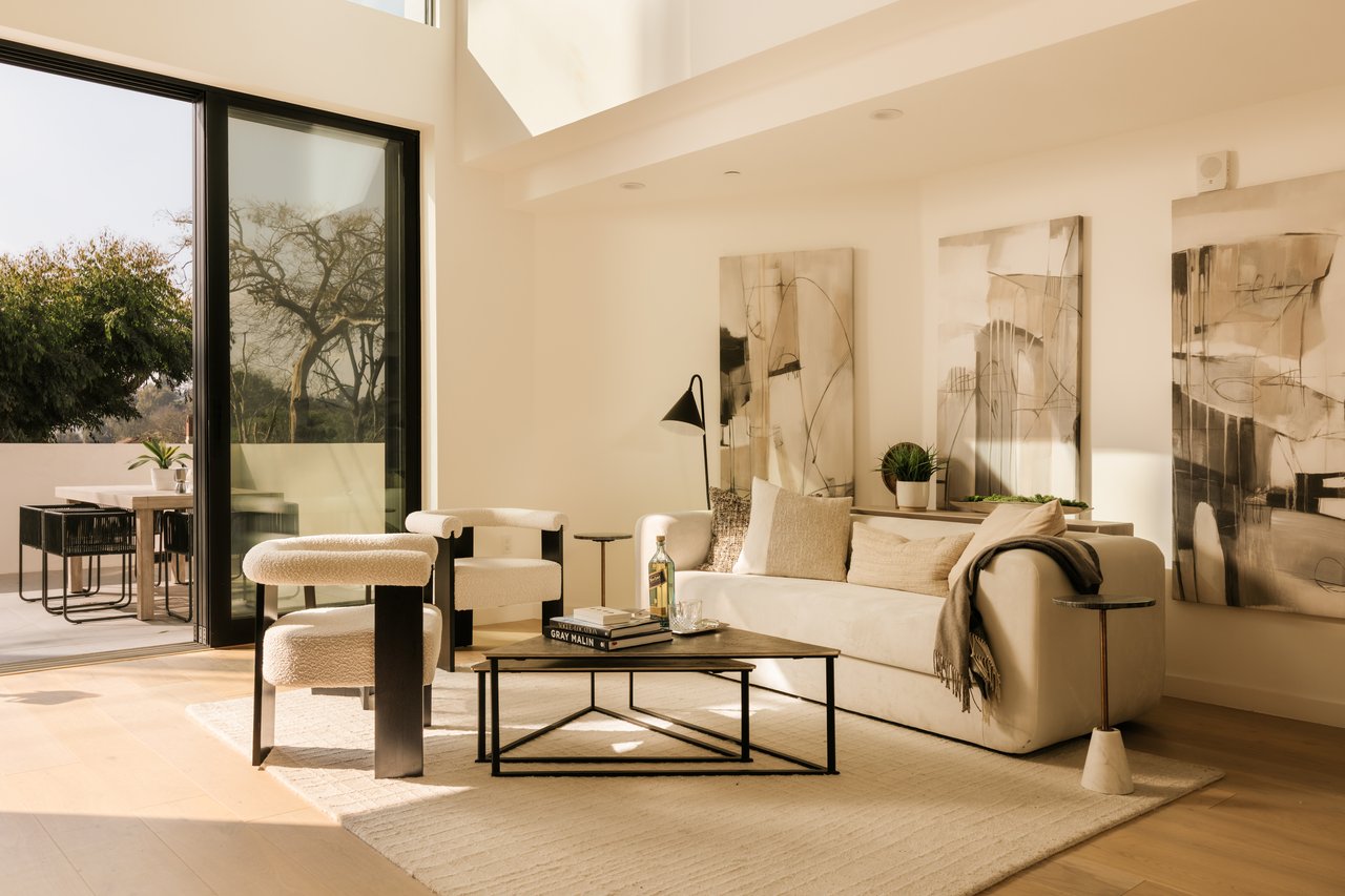 2919 Waverly Unit: 101