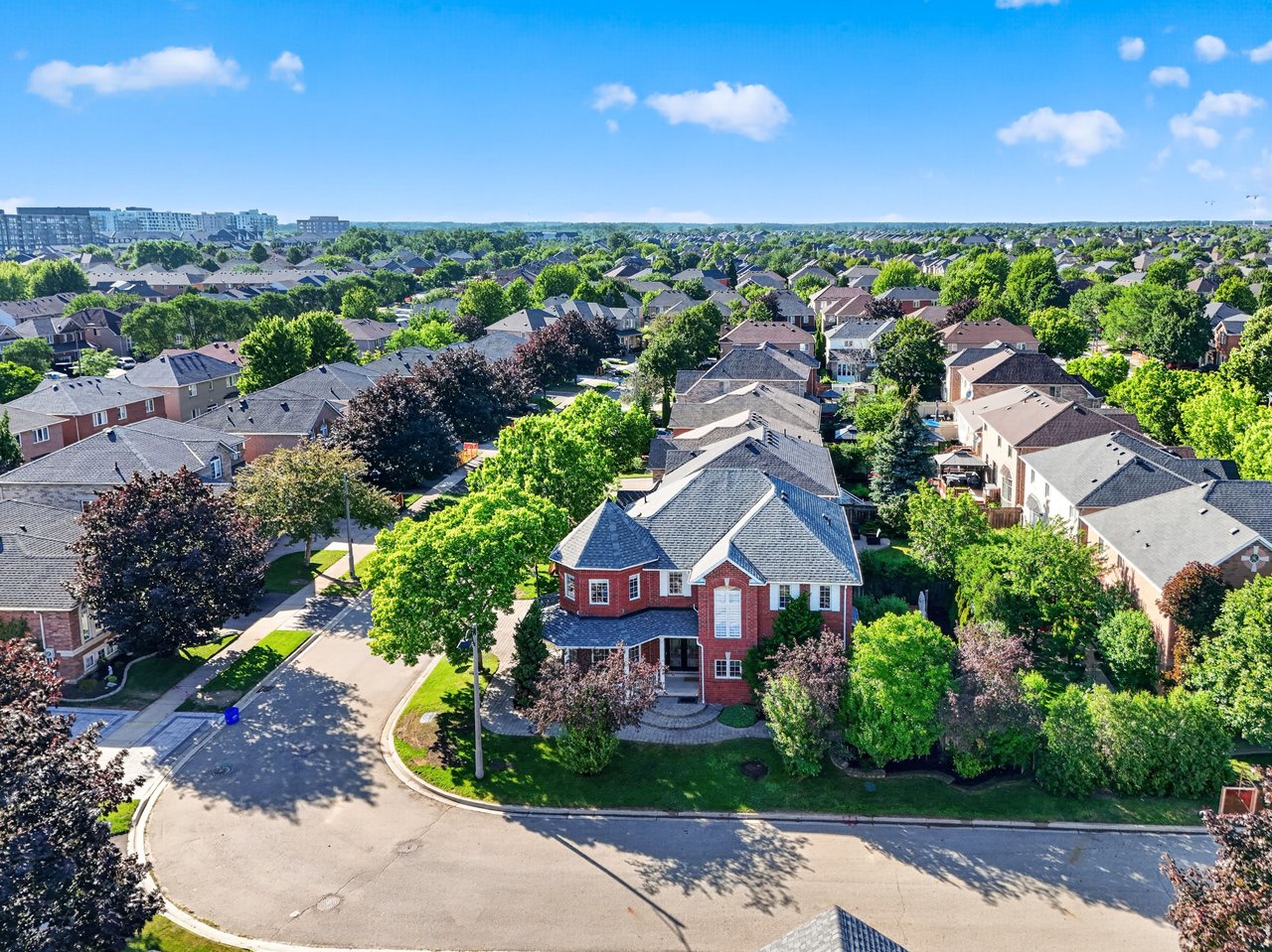 2201 Lapsley Crescent, Oakville