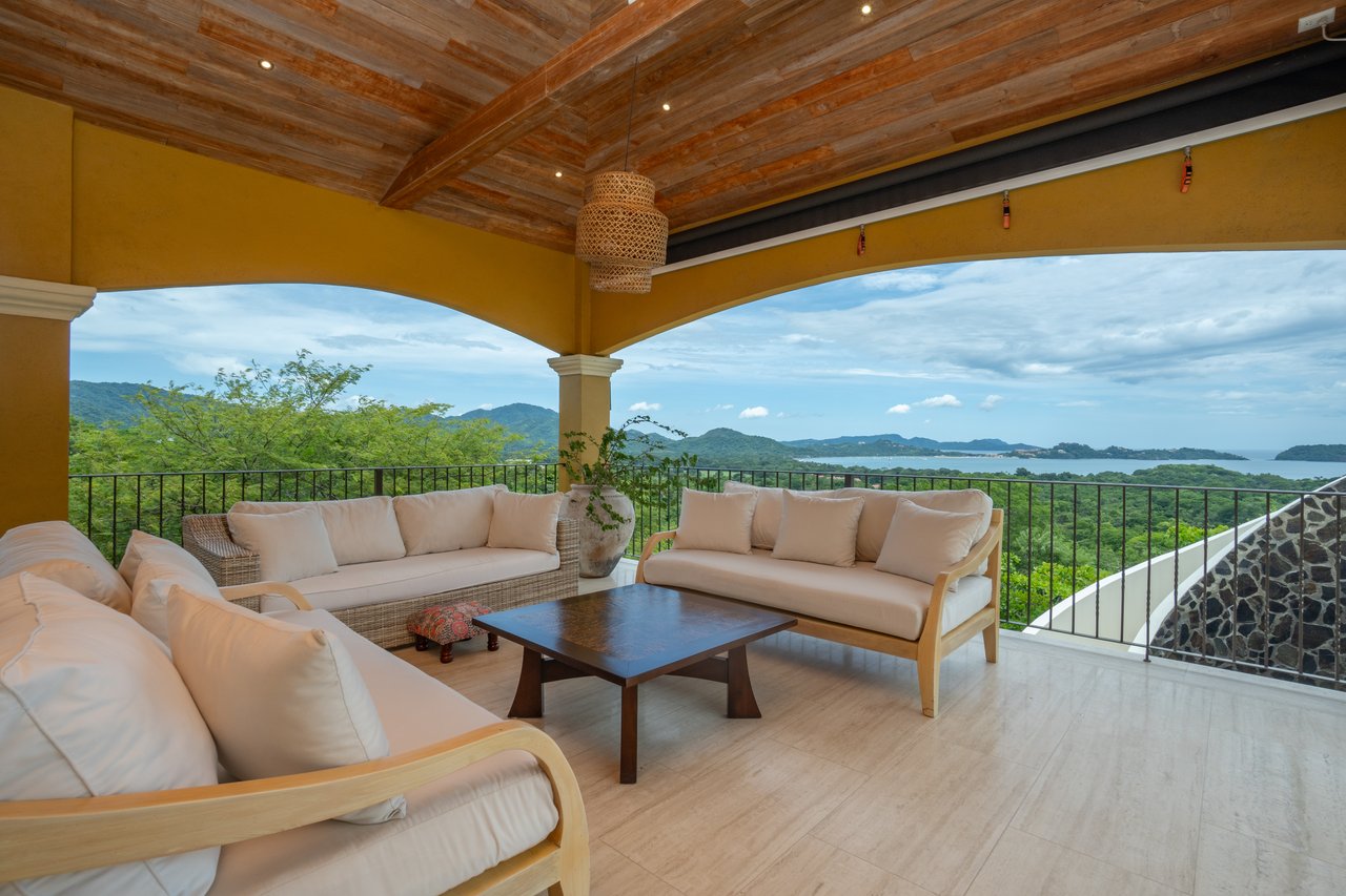 Casa Loro - Luxury Estate