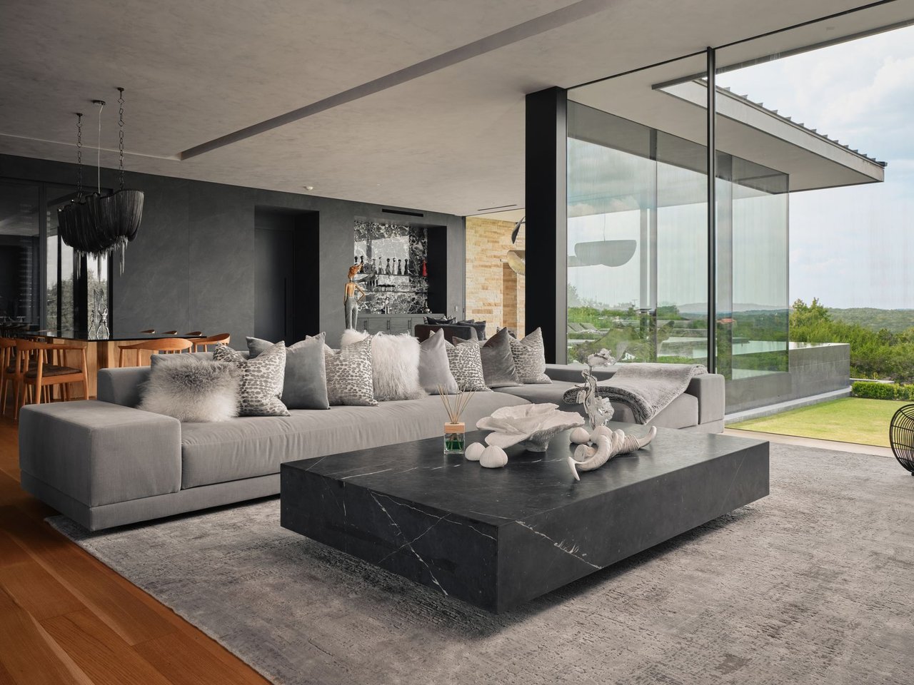 The Contemporary Amarra Estate | One of One 