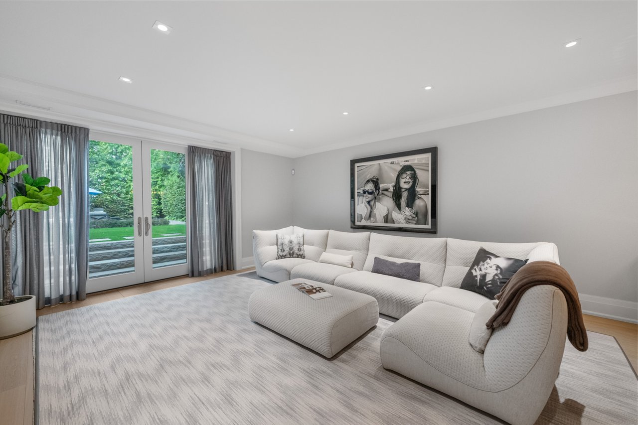 221 Dunvegan Road