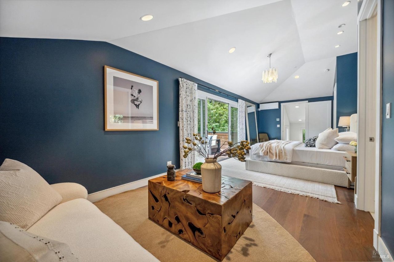 Stylish Mill Valley