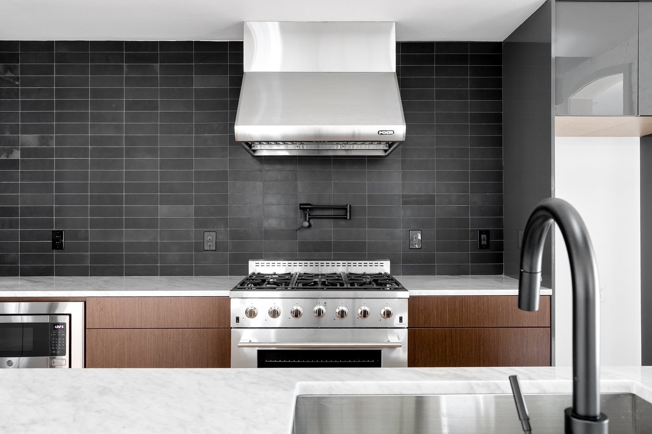 4 N Robinson (Fan House)