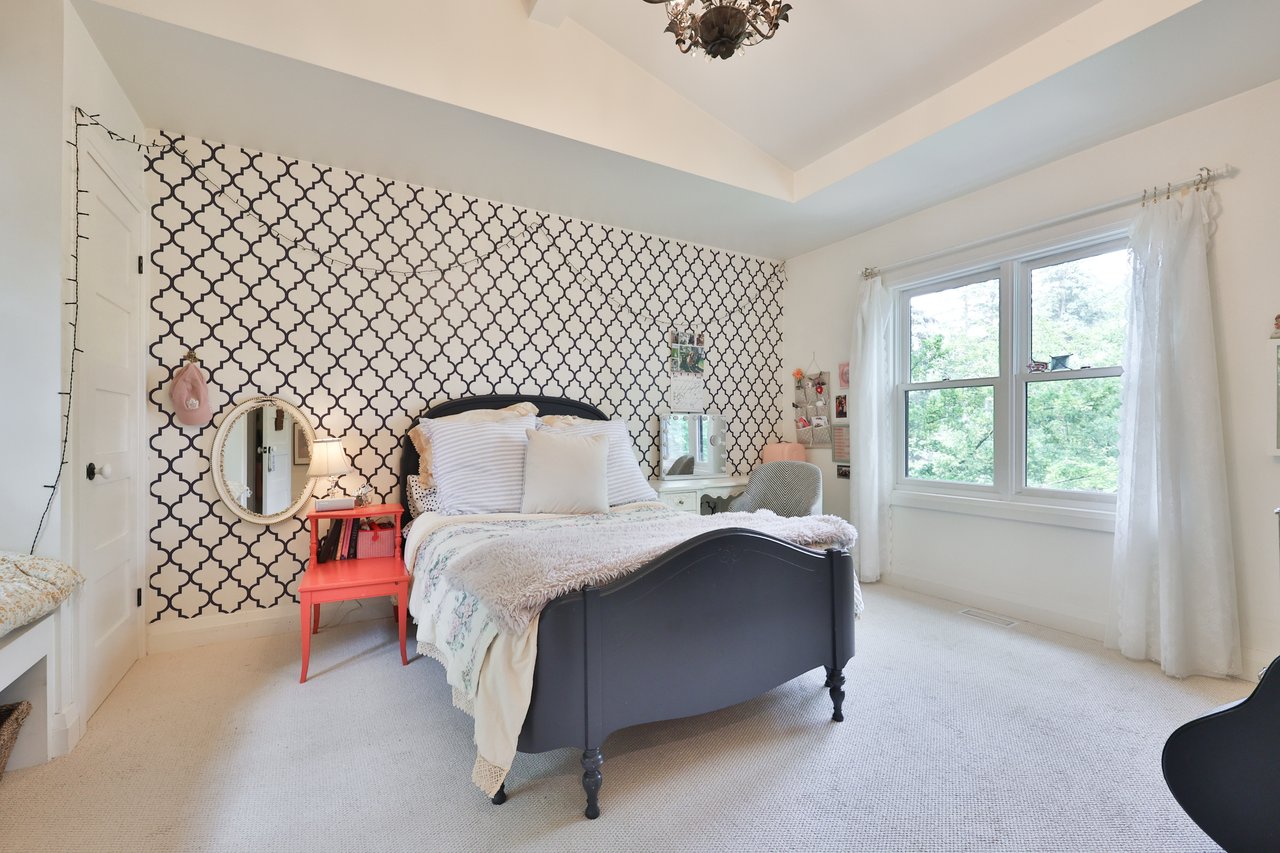 52 Kerr Street, Oakville