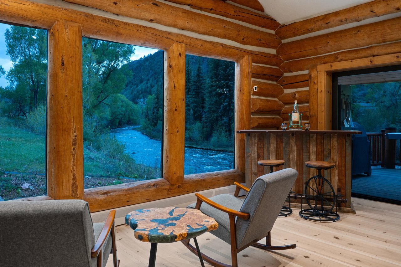 2134 Lower River