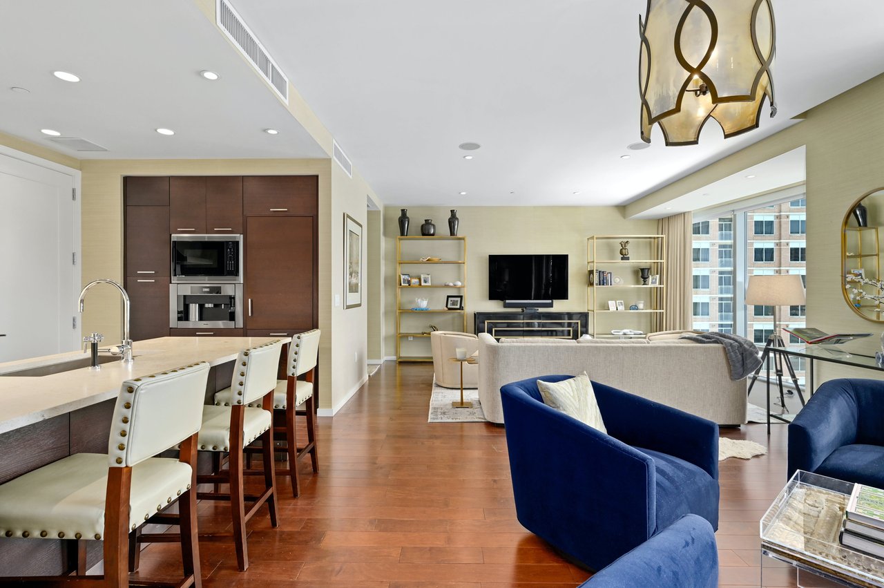 200 Congress Ave Unit 15A