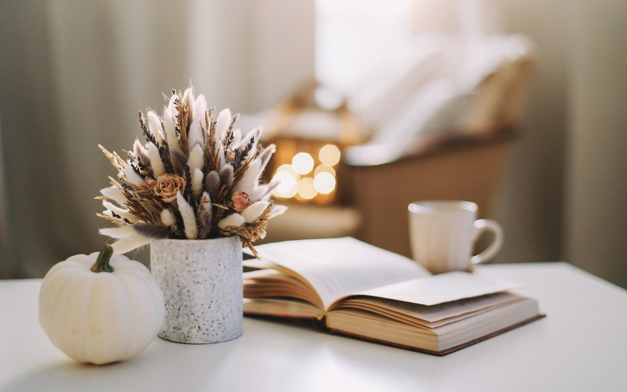 Thanksgiving Decor Tips to Match Your Home's Signature Style
