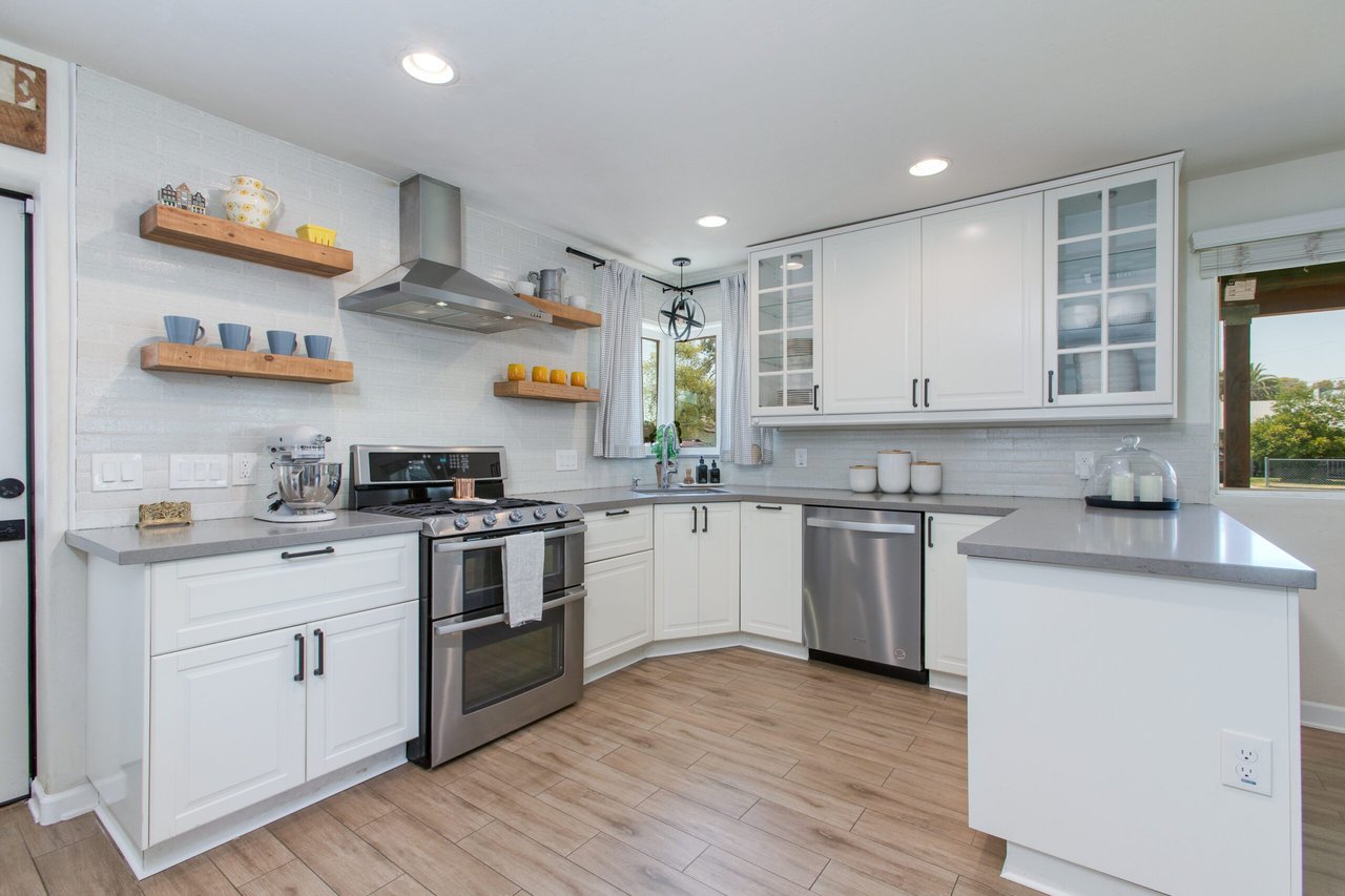 2438 E Indianola Ave.