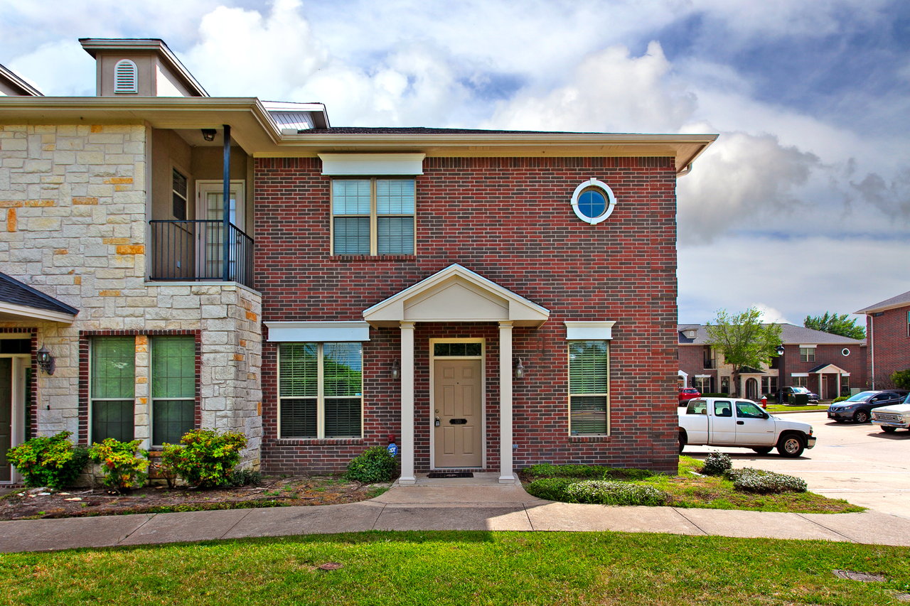 130 Forest Dr