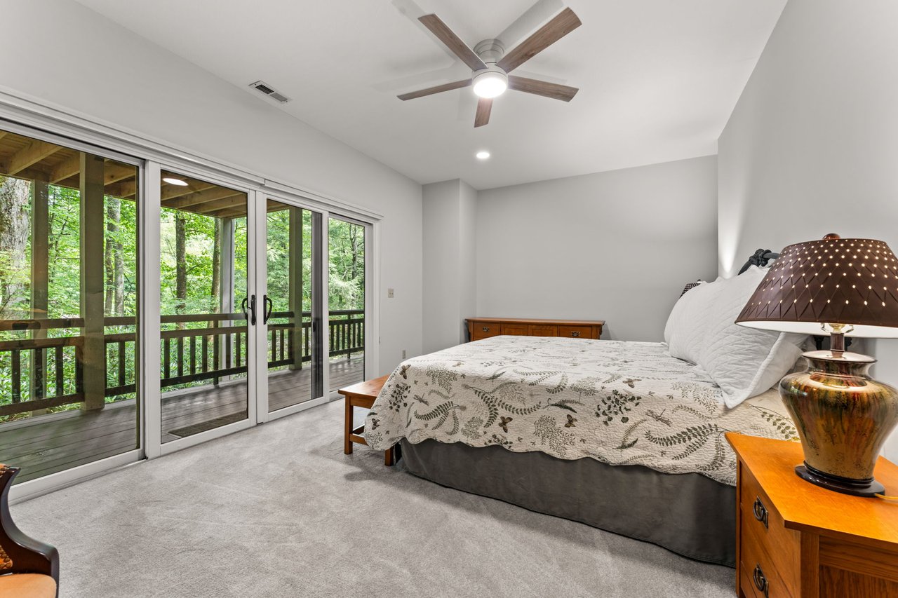 16 Hemlock Way