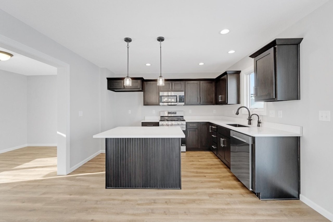 551 Persimmon Cove