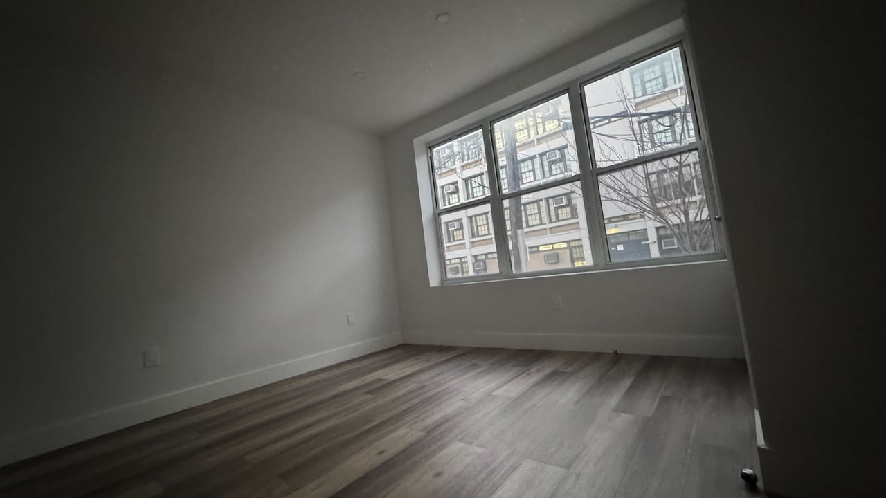 2785 East 15th Street #1F