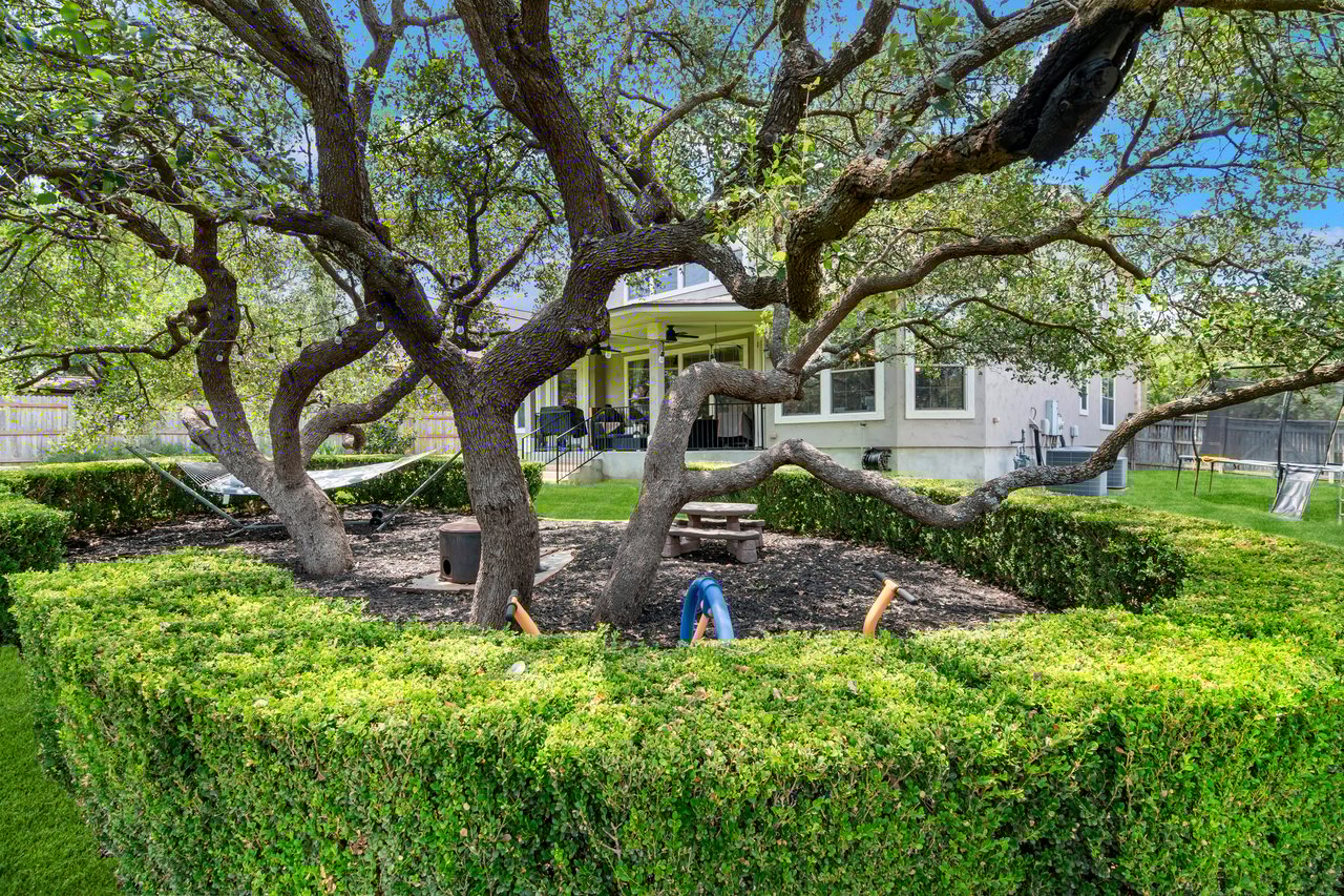 1214 Ashbury Bay
