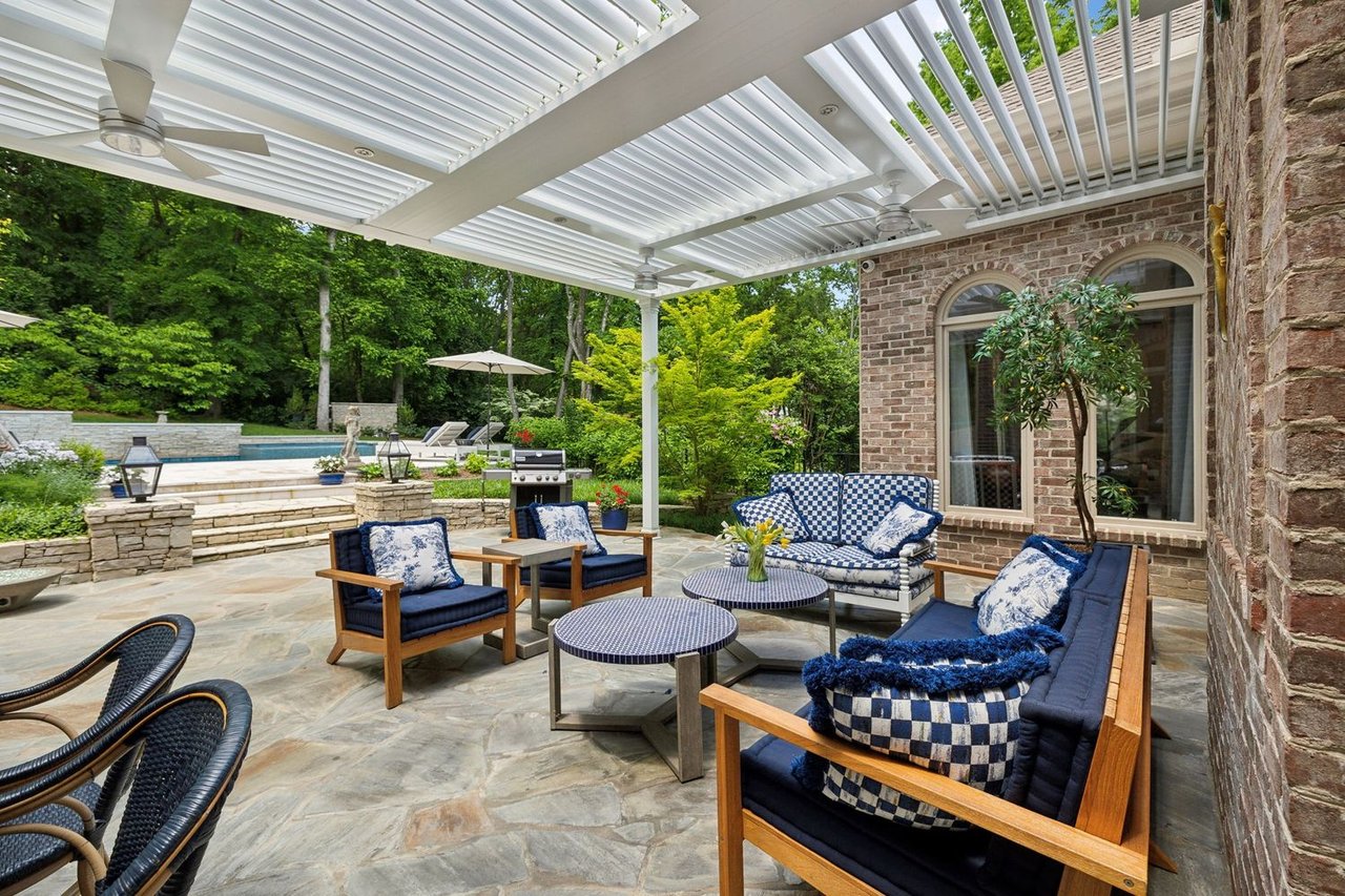 915 Calloway Dr