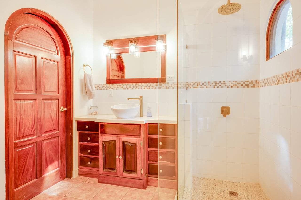 Casa de Luz | 3BR Tropical Home with Pool & Rancho, Walk to Potrero Beach