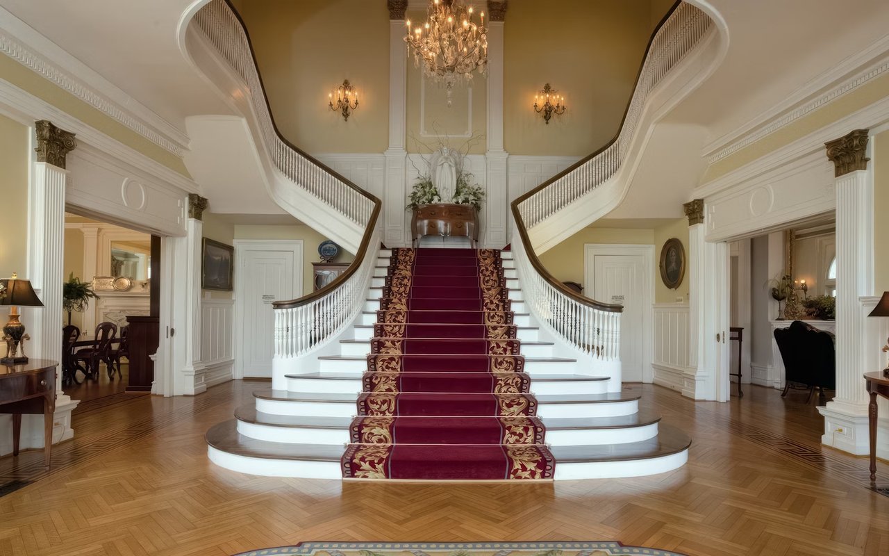 Horse Country Meets High Design: Luxury Equestrian Estates in Williamson County