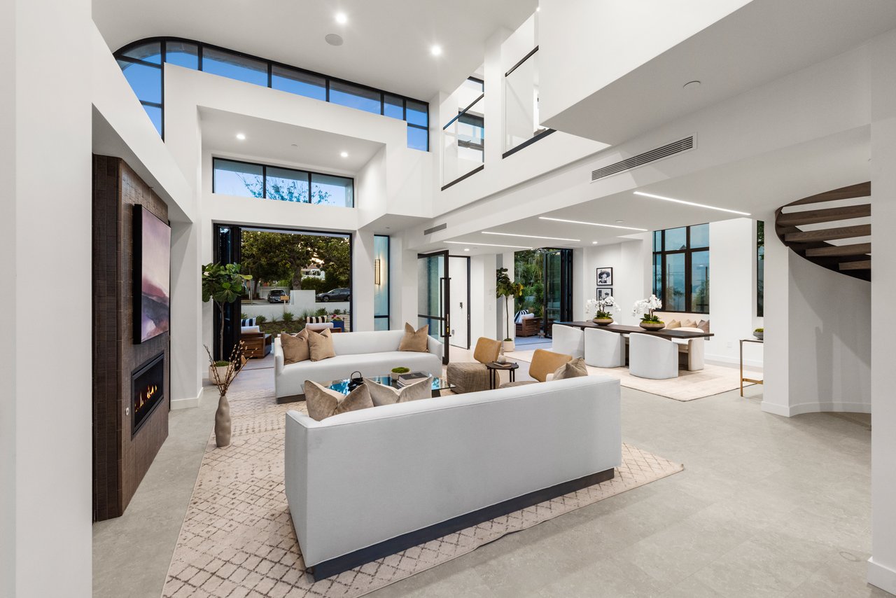 218 Alta Ave